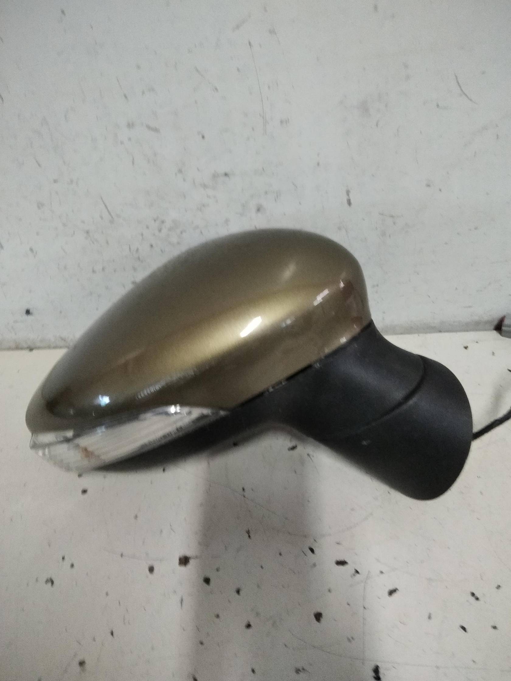 Retrovisore est. regolaz. elettr. dx.